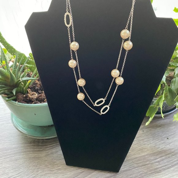 Vera Wang Jewelry - Silver tone and Pearl Necklace
